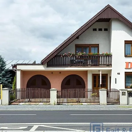 Doris ゲストハウス 4*